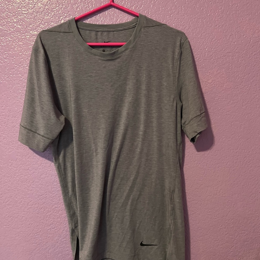 Nike women’s Gray T-Shirt